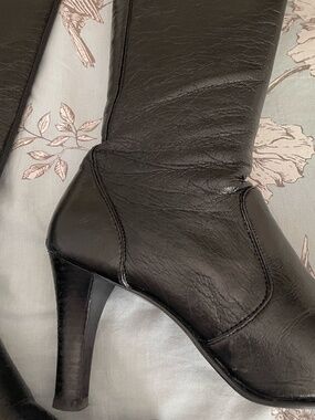 Alfani Woman’s Black High heeled Boots, Zippered